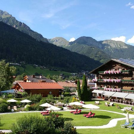Familien- & Vitalhotel Auenhof فلبمس المظهر الخارجي الصورة