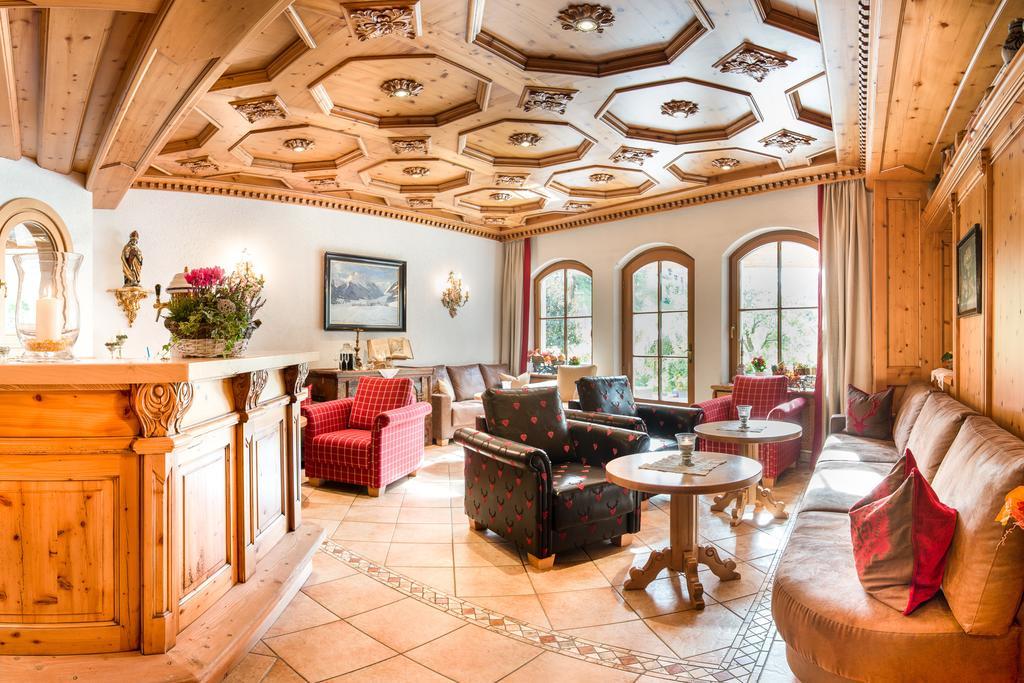 Familien- & Vitalhotel Auenhof فلبمس المظهر الخارجي الصورة
