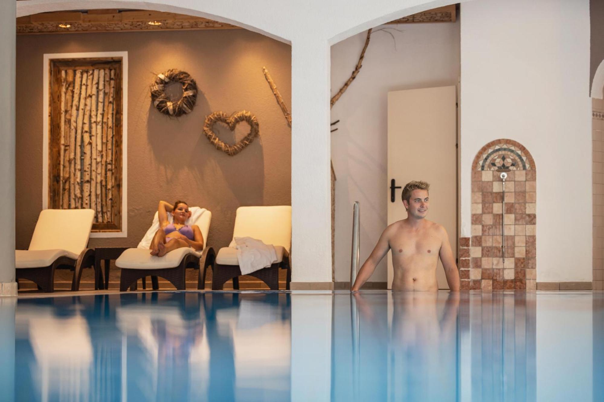 Familien- & Vitalhotel Auenhof فلبمس المظهر الخارجي الصورة